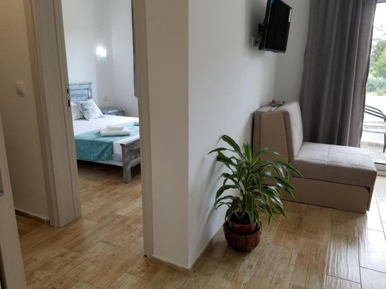 Riviera Inn Apartments Улцинь Экстерьер фото